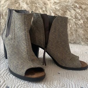 TOMS open toe bootie